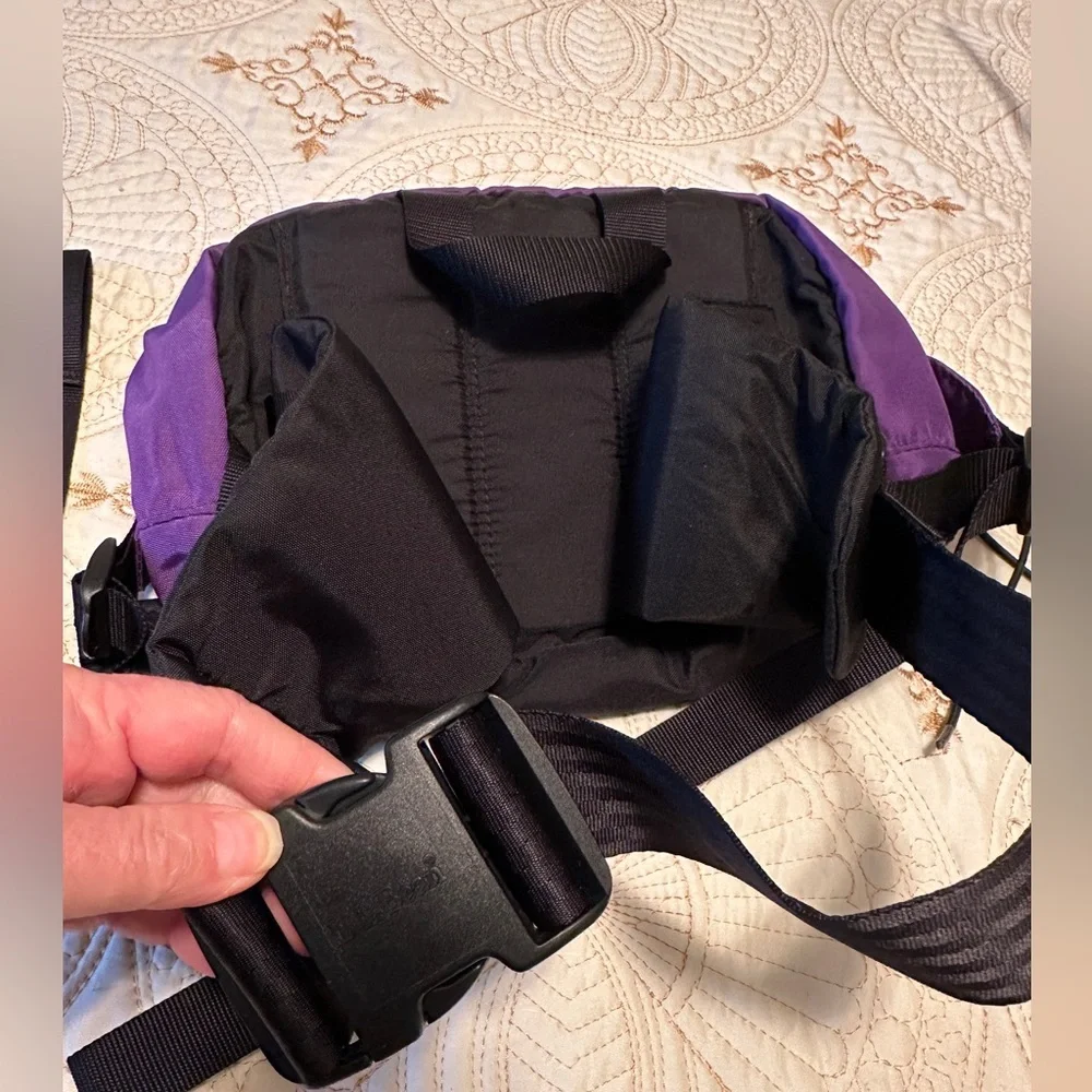 L.L. Bean Men's Vintage Purple and Black Body Belt Bag - Picture 4 of 7